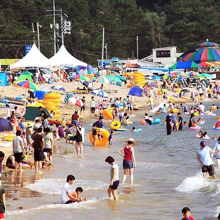 Ocean Beach Hotel Taean Buitenkant foto